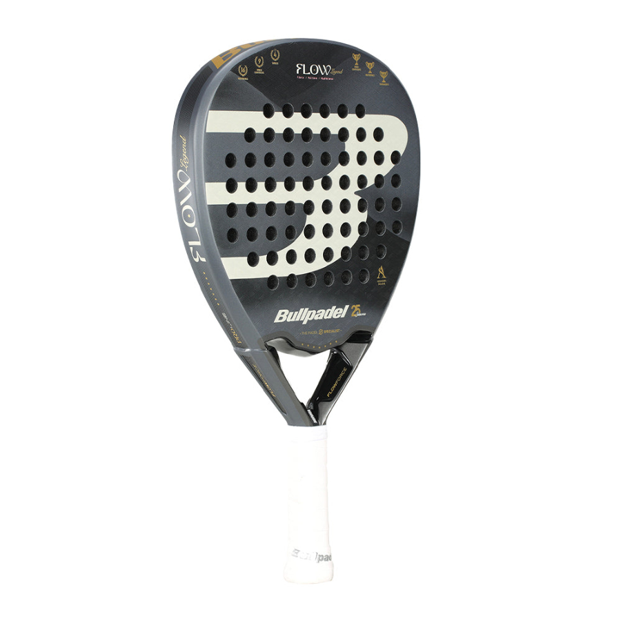 BULLPADELFLOWLEGEND2026ALEJANDRASALAZAR_Pala_2