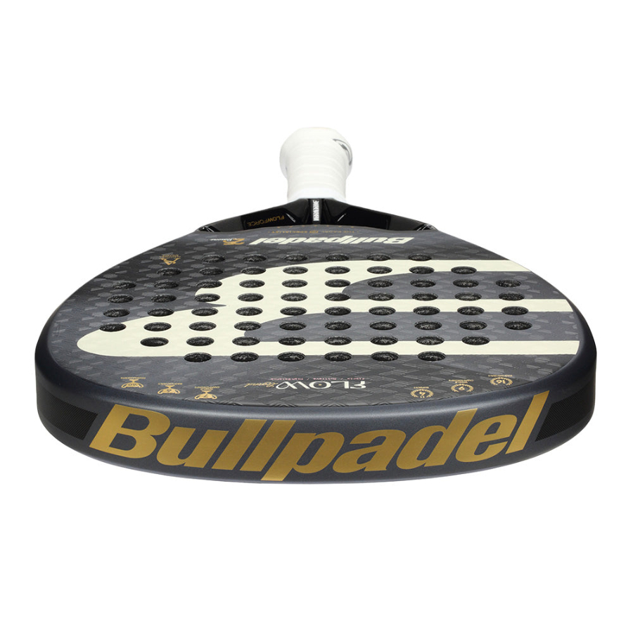 BULLPADELFLOWLEGEND2026ALEJANDRASALAZAR_Pala_4